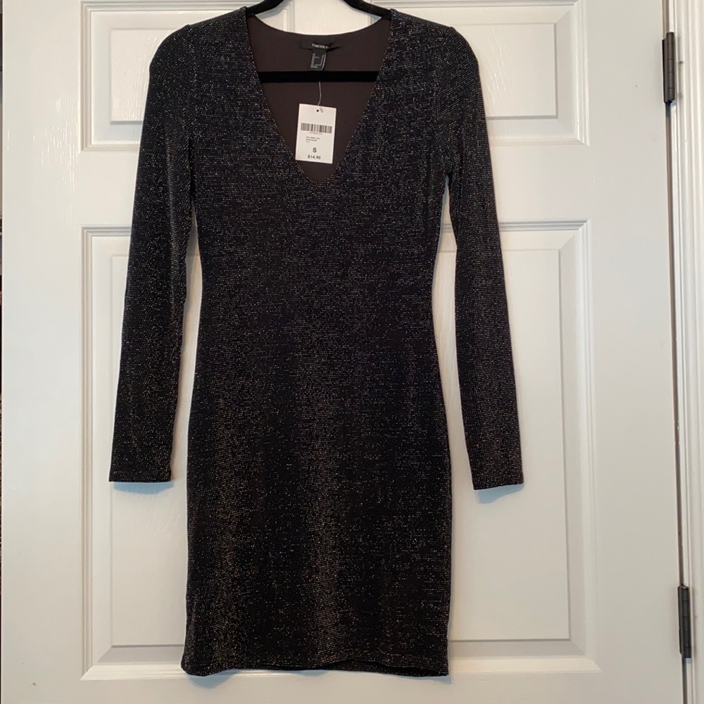 BRAND NEW FOREVER 21 BLACK DRESS SIZE SMALL